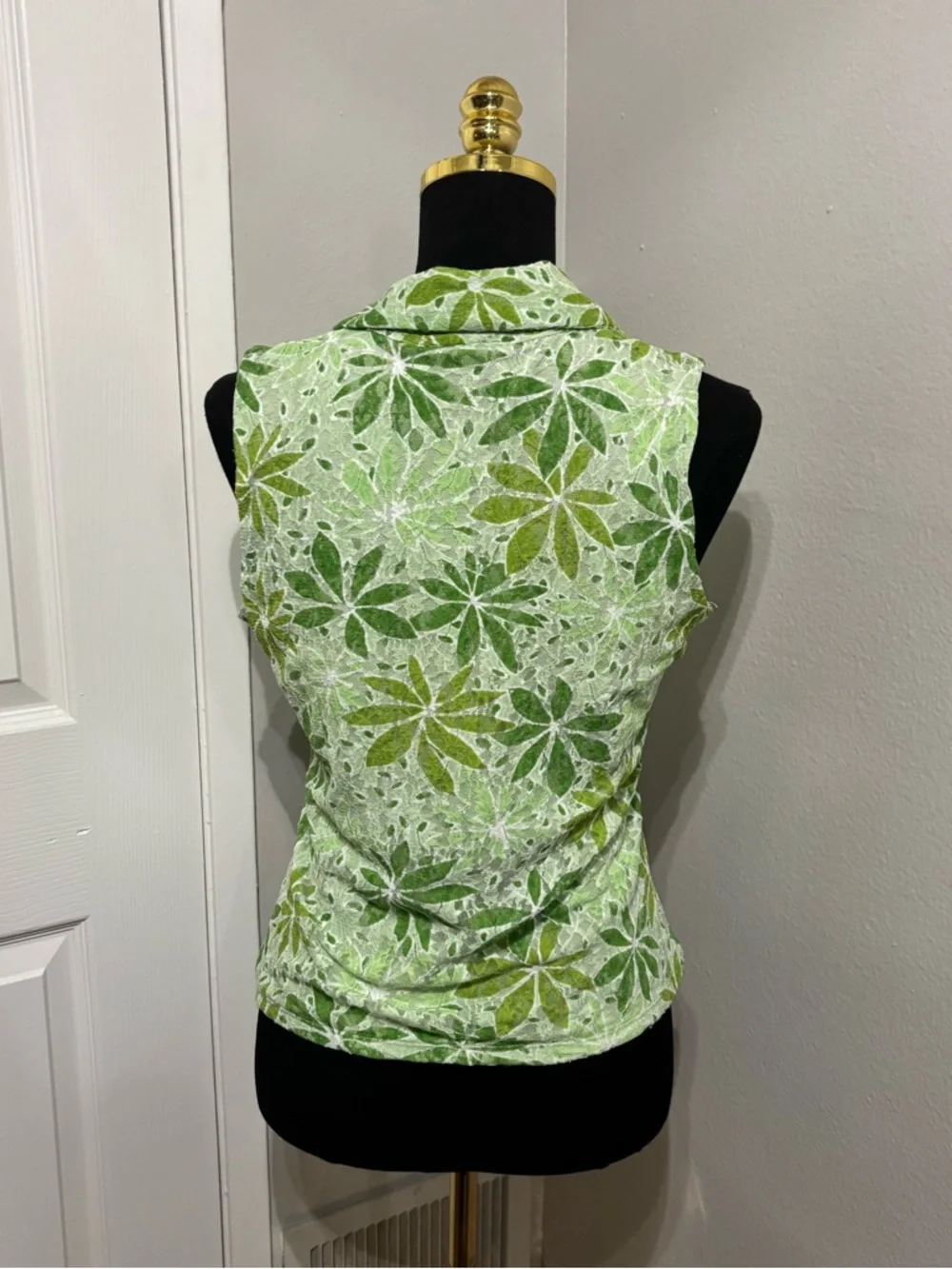 Key Lime Green Resortwear Spring Size Medium Top Summer - Picture 3 of 7
